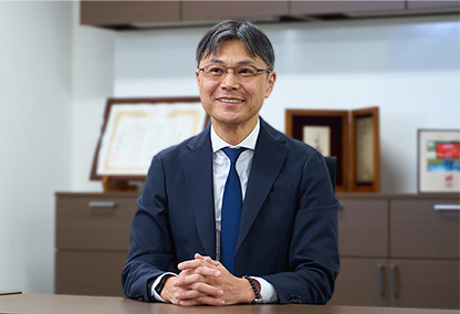 董事长兼总经理兼CEO兼CTO　权藤 正树