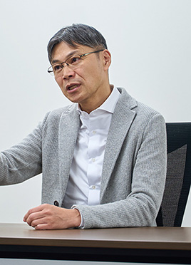 董事长兼总经理兼CEO兼CTO　权藤 正树